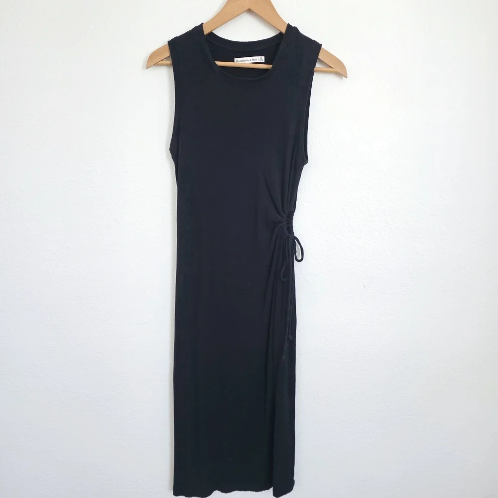 Abercrombie & Fitch Midi Black Sleeveless Keyhole Cutout Knit Dress Size Medium - Picture 2 of 5